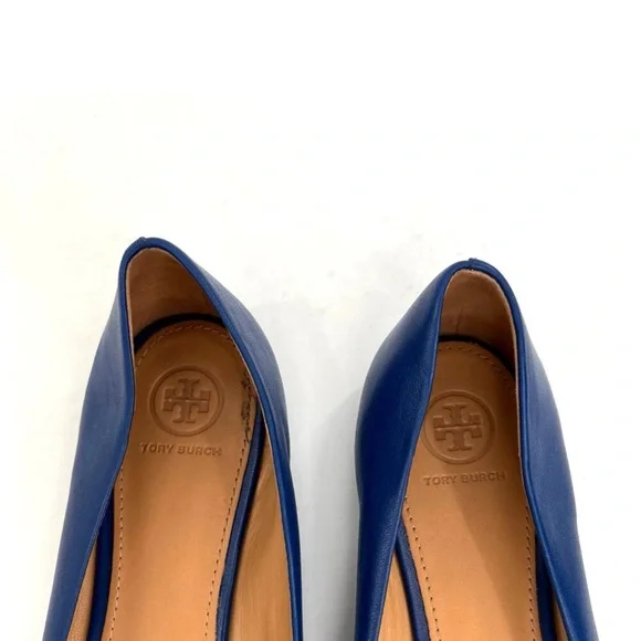 Tory Burch Women’s Benton blue leather ballet flats oversized golden logo - Picture 6 of 8